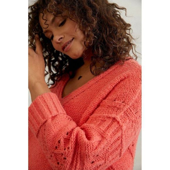ANTHROPOLOGIE New M Pilcro Marla V-Neck Sweater in Coral - Picture 2 of 7